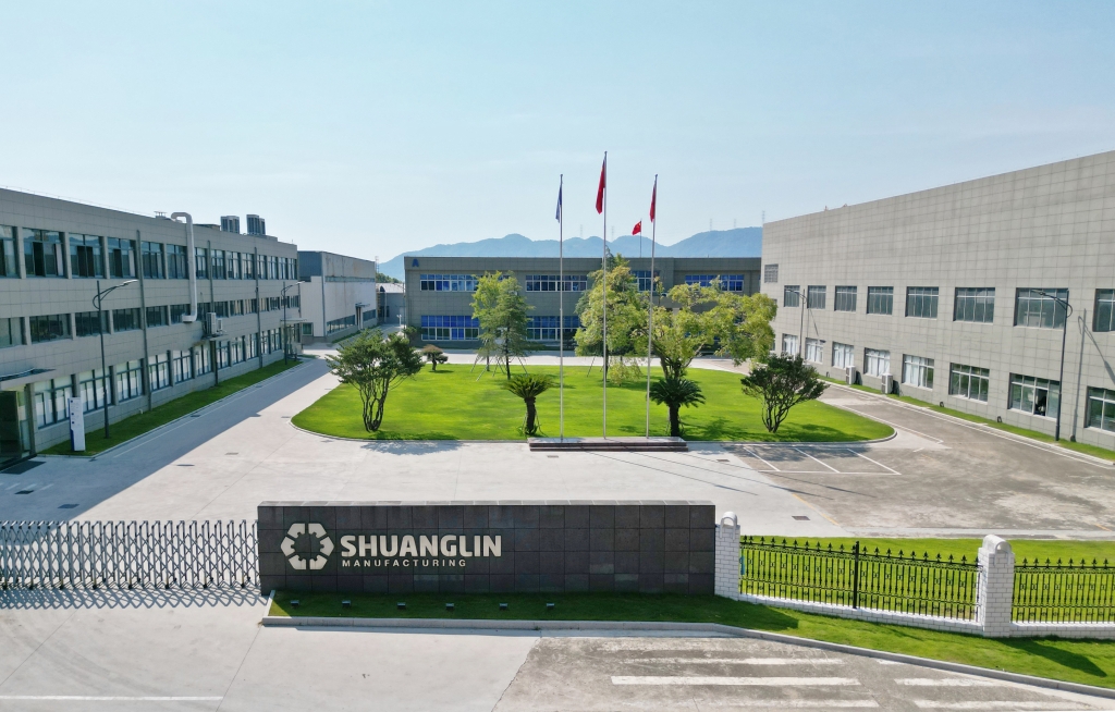 乐玩在线(中国)模具荣膺“中国模具重点骨干企业”荣誉称号